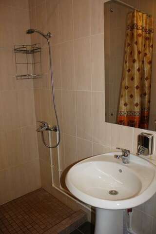 Гостиница Колесо Вельск Номер стандарт с 1 двуспальной кроватью-7